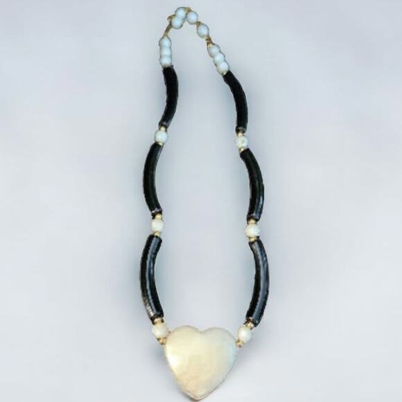 Vintage Avon Modern Heart Choker Black Necklace 18” - Picture 1 of 3